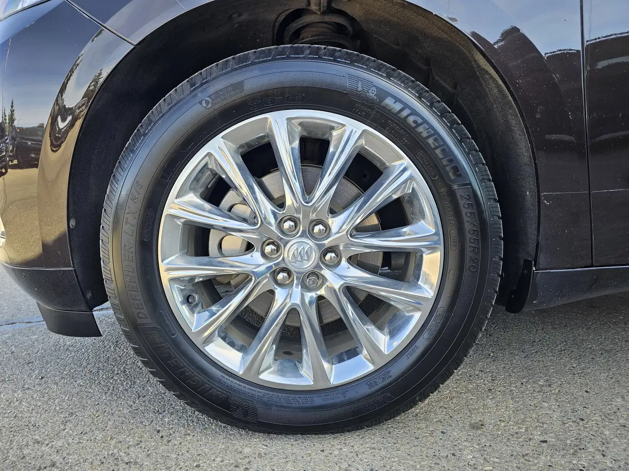 Buick Enclave снимка Buick Enclave