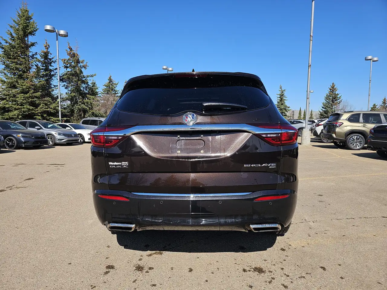 Buick Enclave снимка Buick Enclave