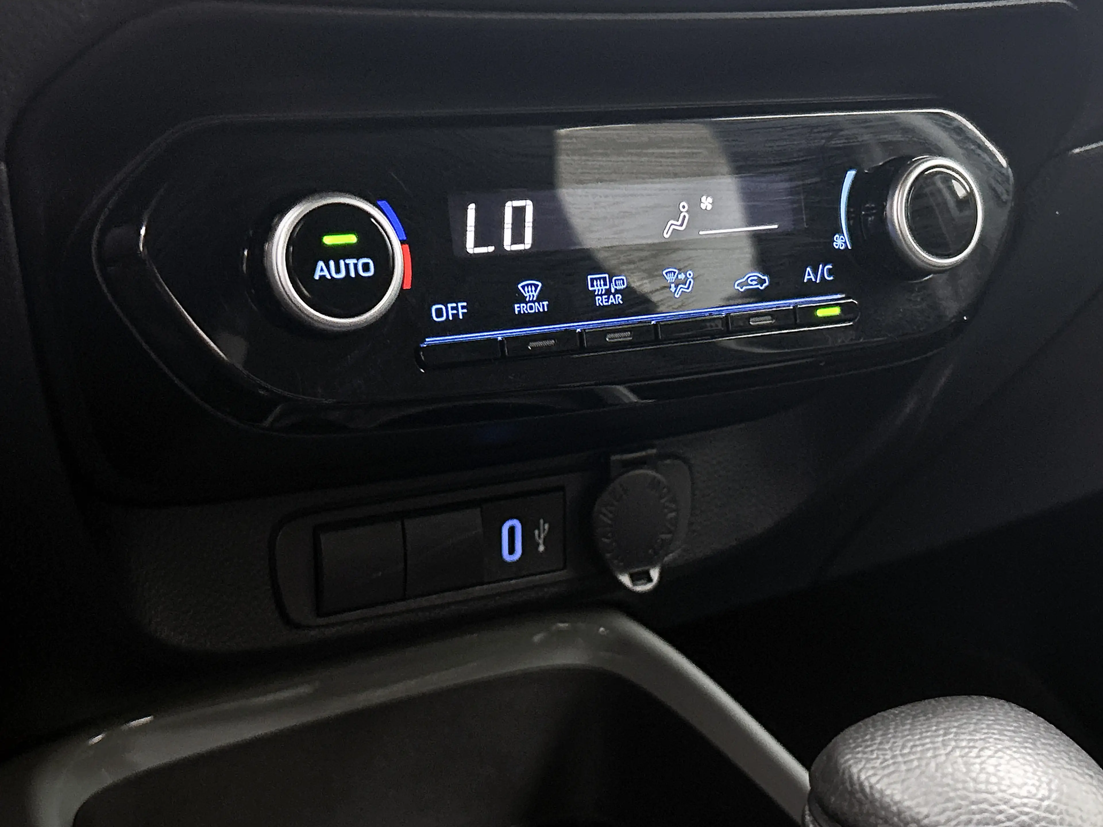 Toyota Aygo X 1.0 VVT-i S-CVT Pulse + | BTW Voertuig | Parkeerse — photo 9