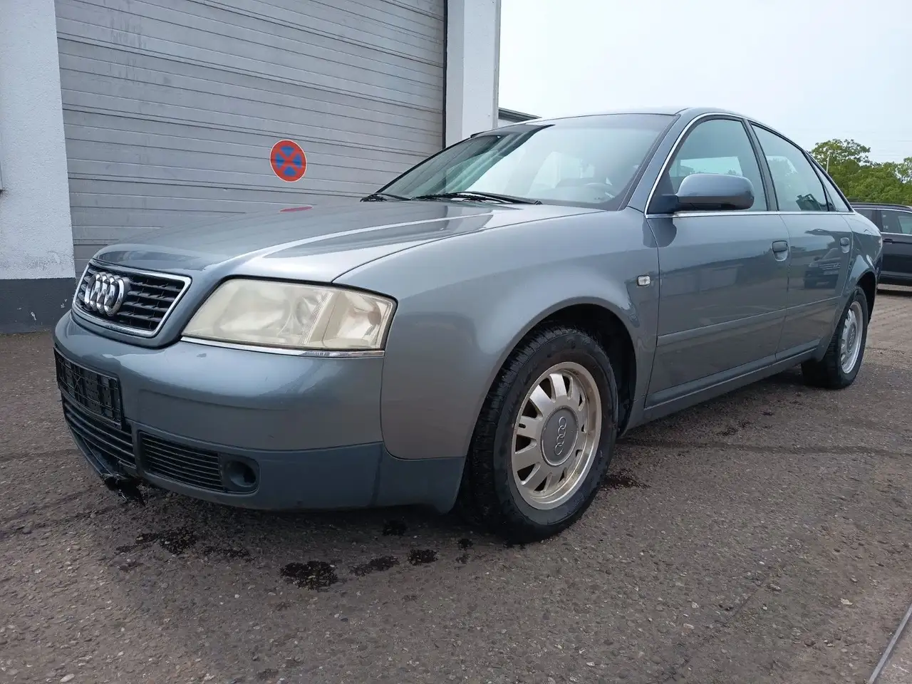 Audi A6 -2.4 Automatik nur 123.000 km, foto 1