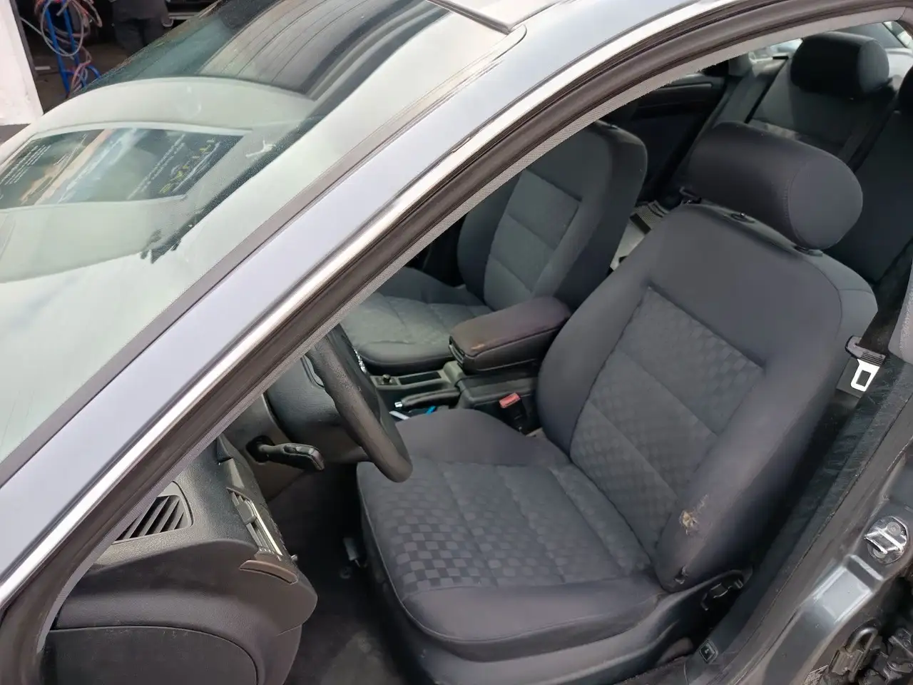 Audi A6 -2.4 Automatik nur 123.000 km, foto 10