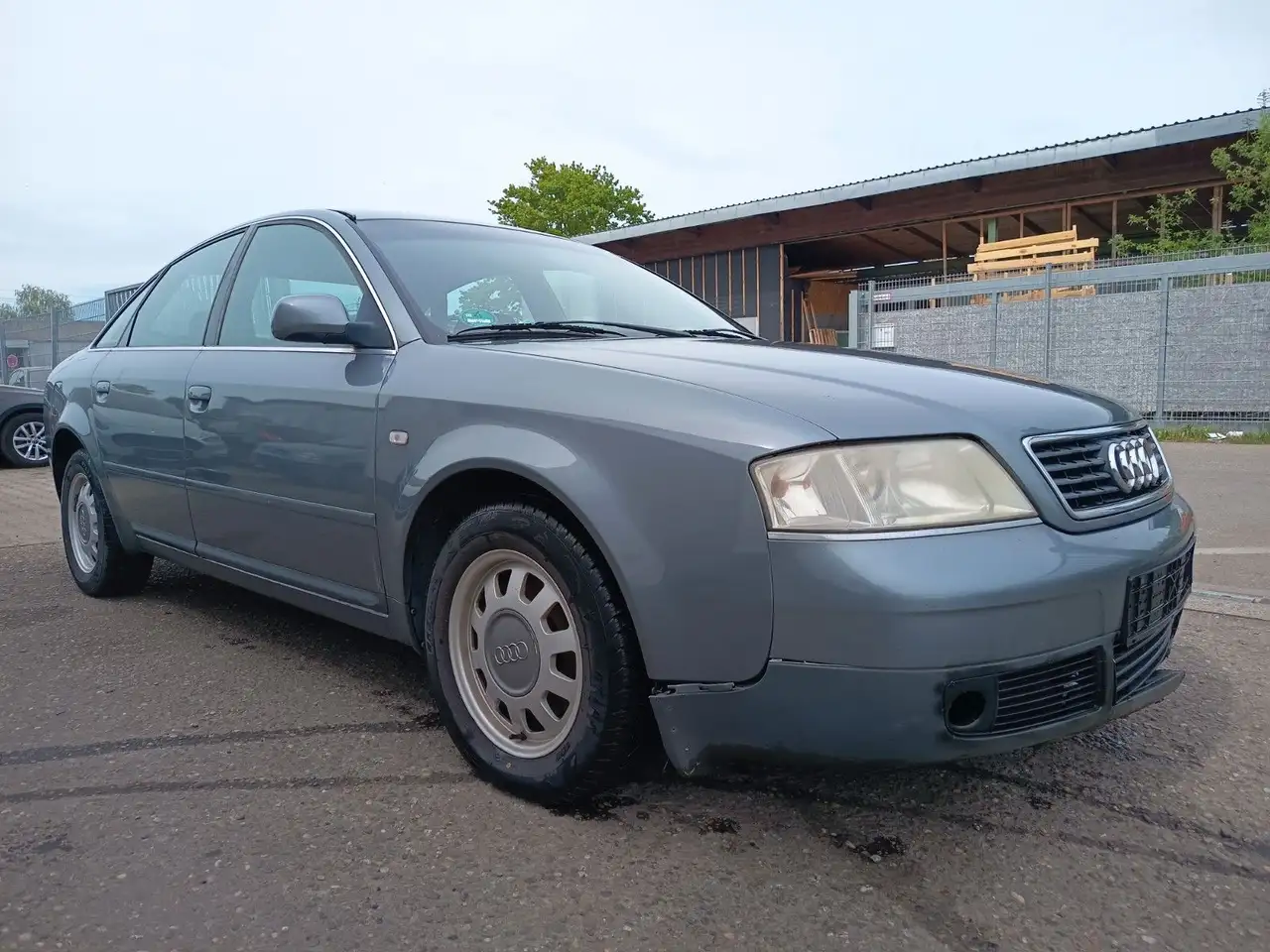 Audi A6 -2.4 Automatik nur 123.000 km, foto 3