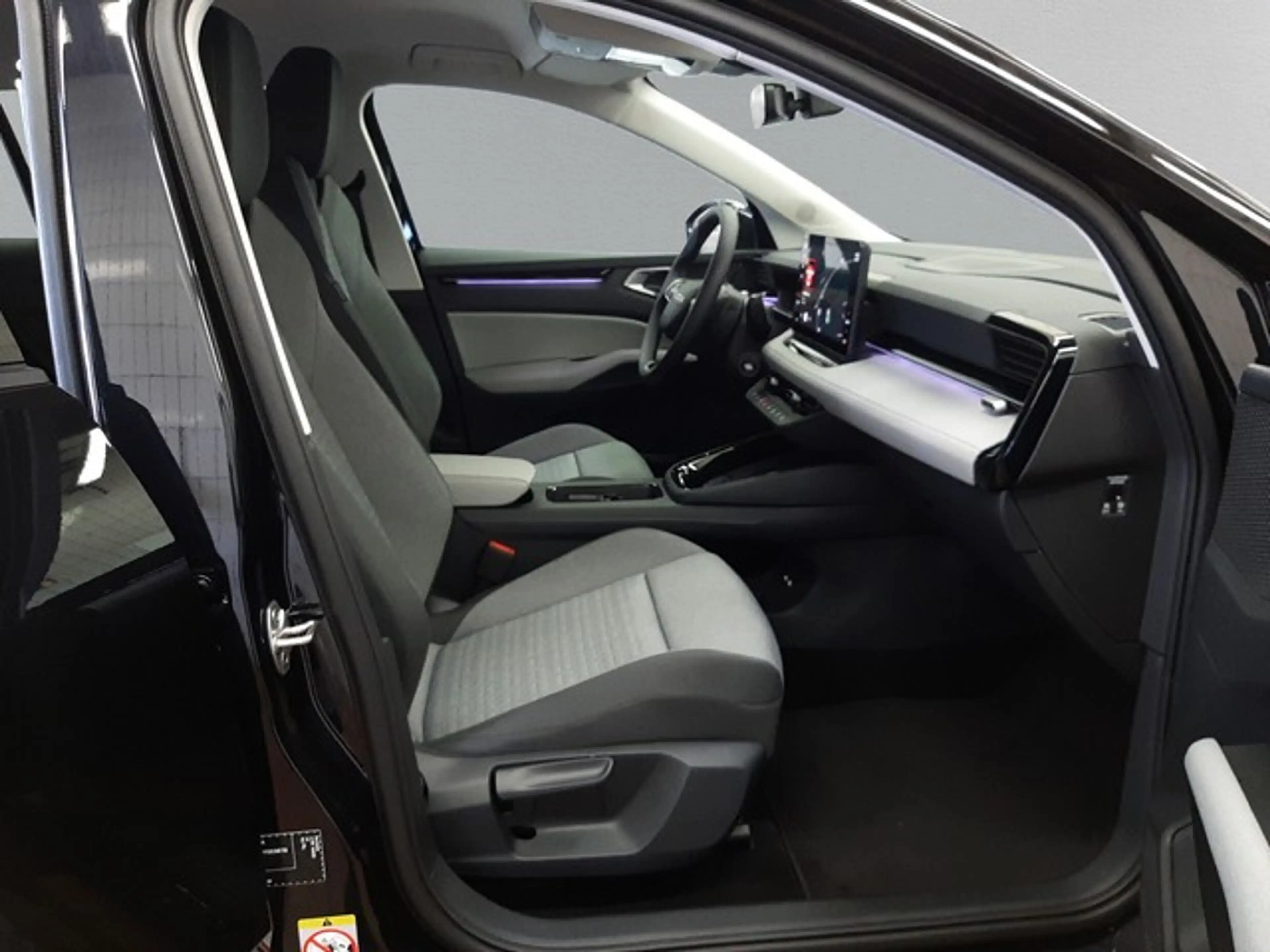 Skoda Epiq Edition Eins 55 Navi LED ACC FSE PDC SHZ — photo 7