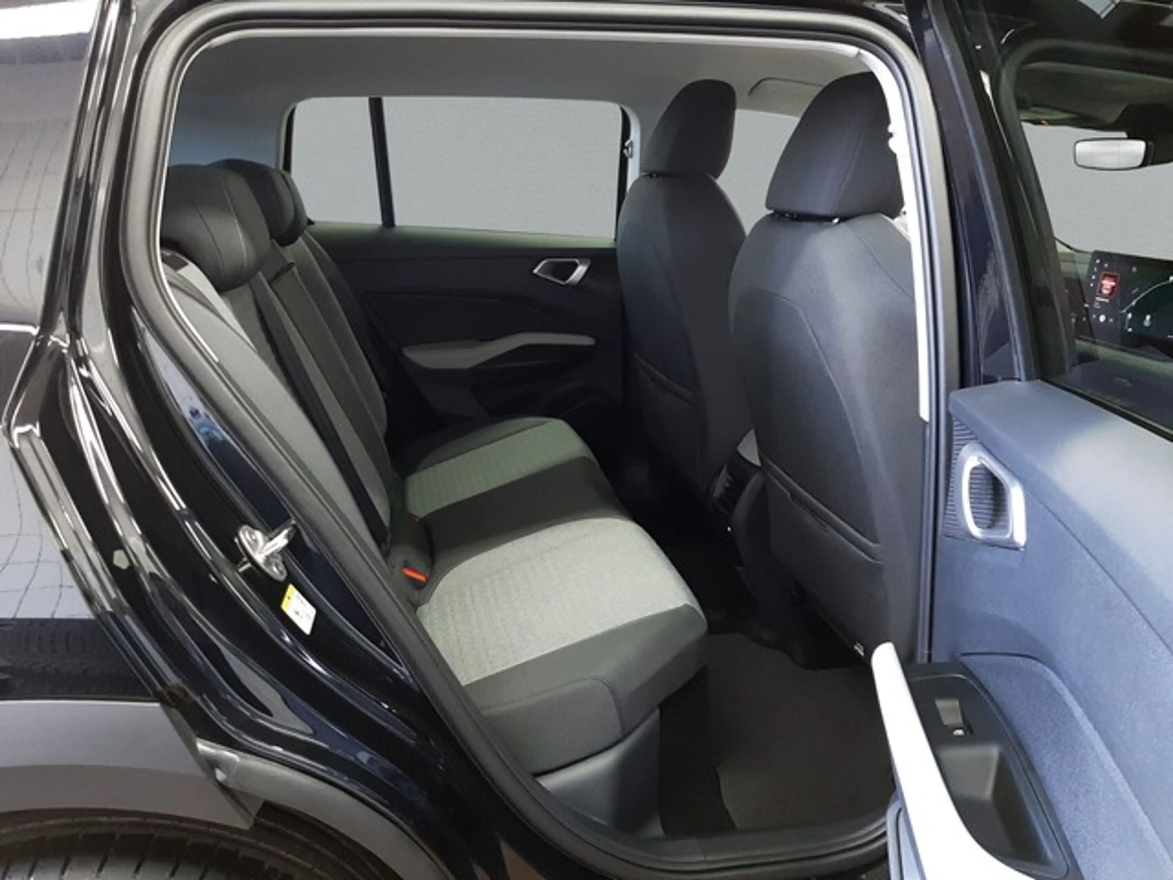 Skoda Epiq Edition Eins 55 Navi LED ACC FSE PDC SHZ — photo 8