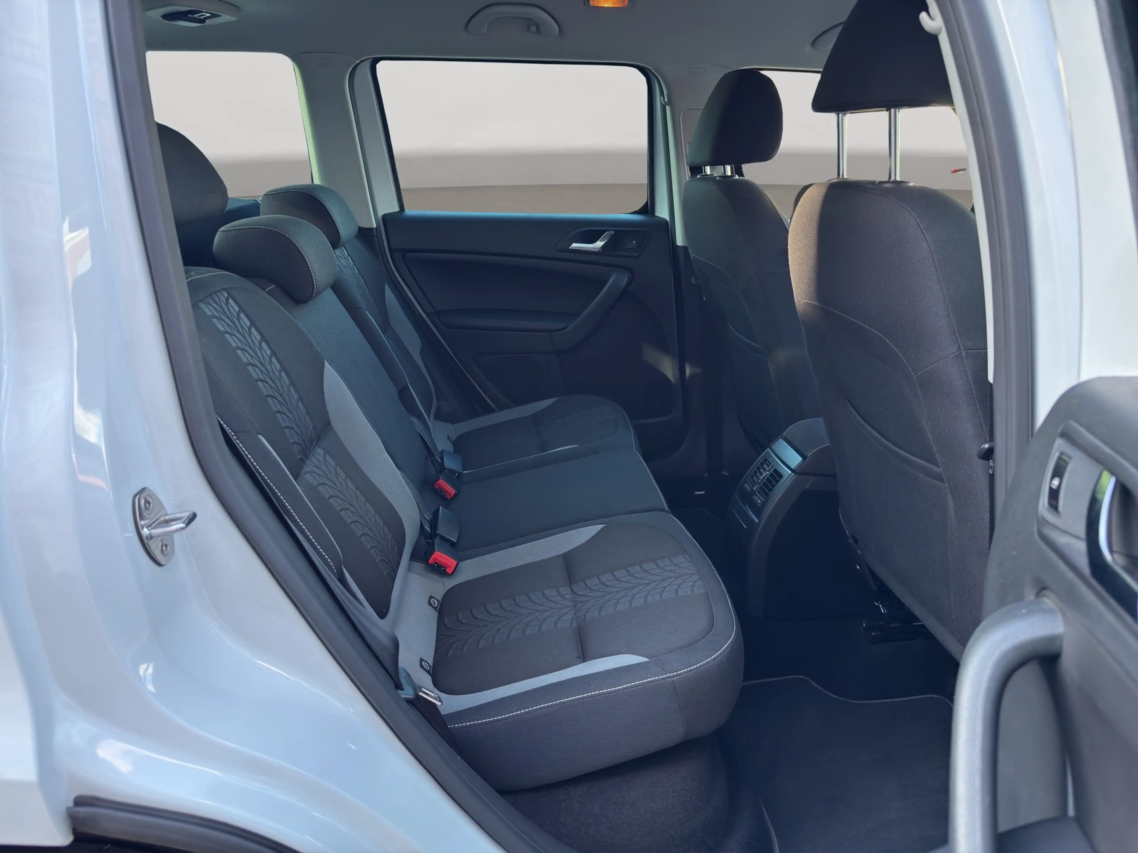 Skoda Yeti Adventure Anhängerkupplung Tempomat Klima — photo 14