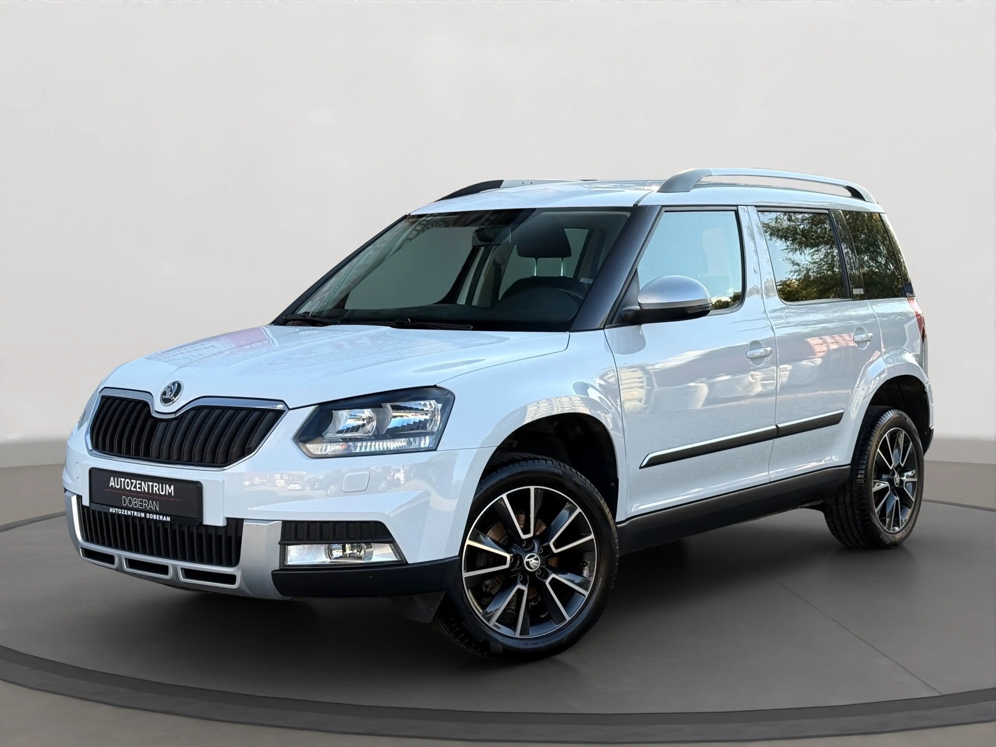 Skoda Yeti Adventure Anhängerkupplung Tempomat Klima