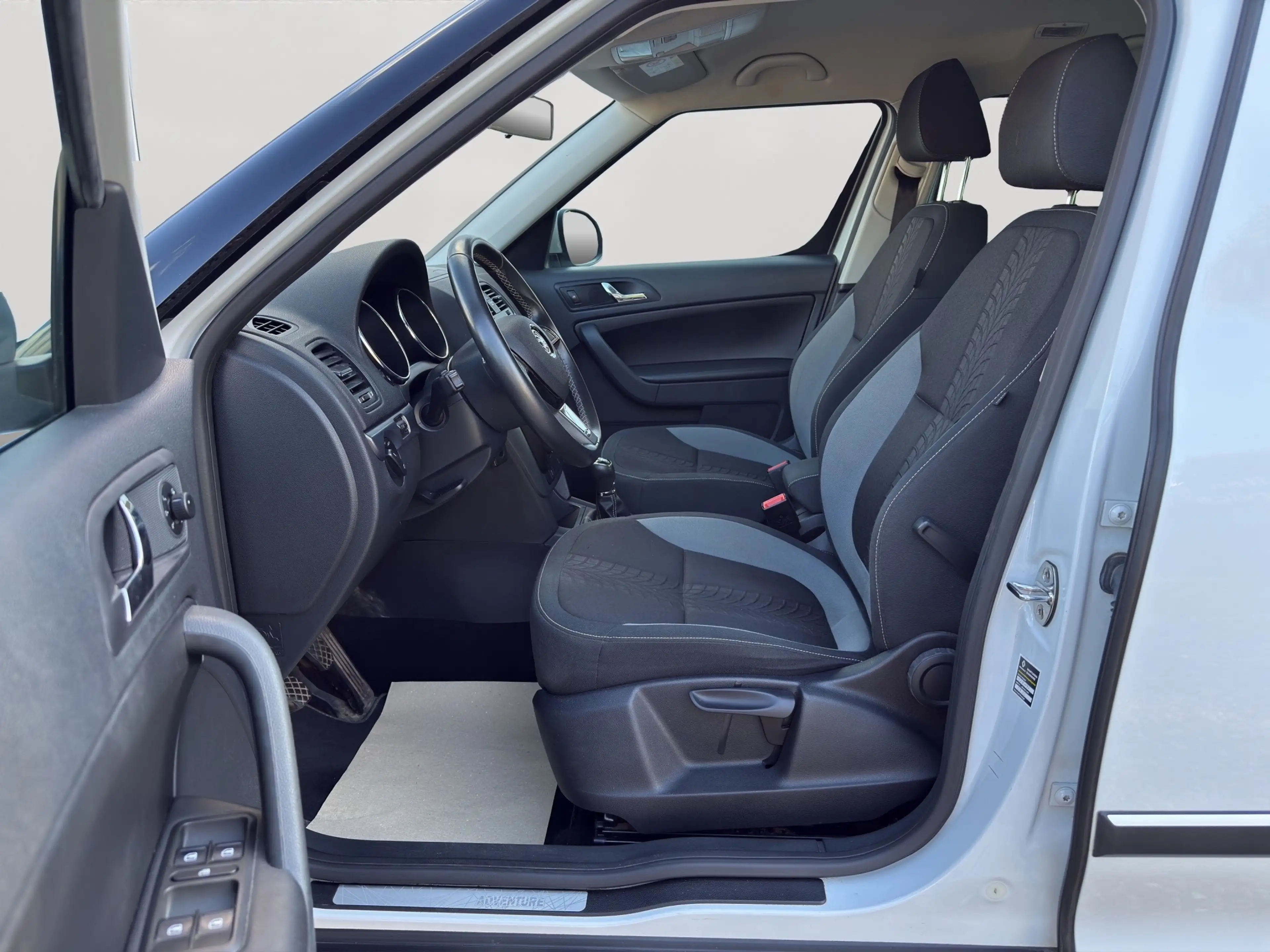 Skoda Yeti Adventure Anhängerkupplung Tempomat Klima — photo 9