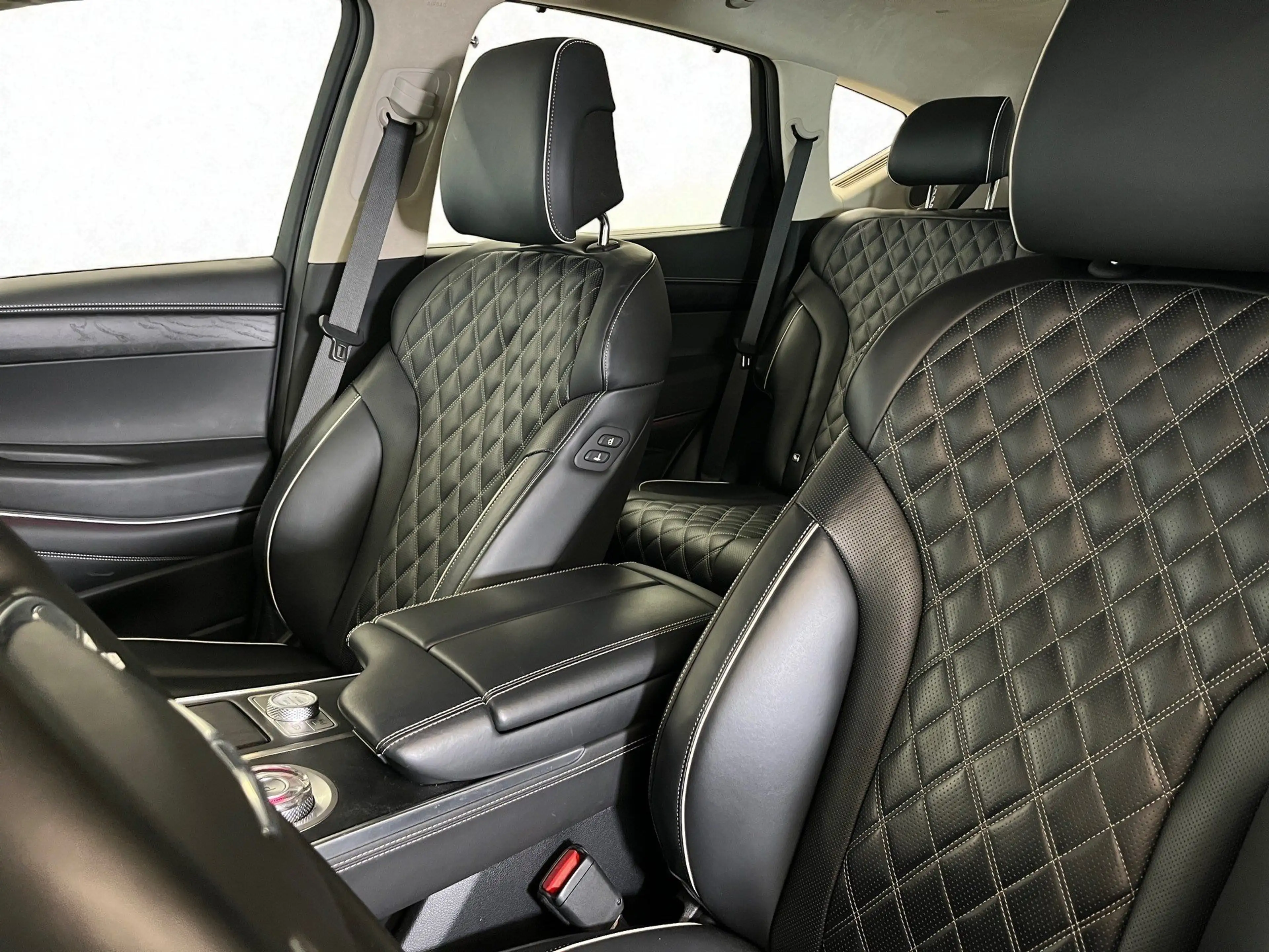 Genesis GV80 3.0 Diesel AWD Luxus 7-Sitzer *Nappa*Panorama*AHK* — photo 15