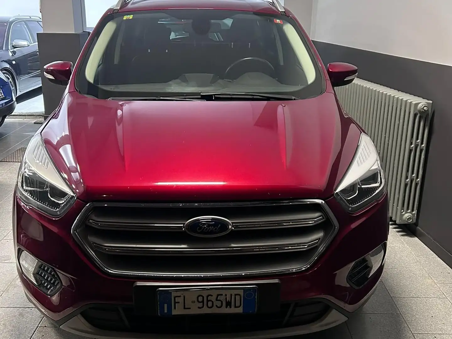 Ford Kuga Kuga II 2017 2.0 tdci Titanium Business s Rood - 2