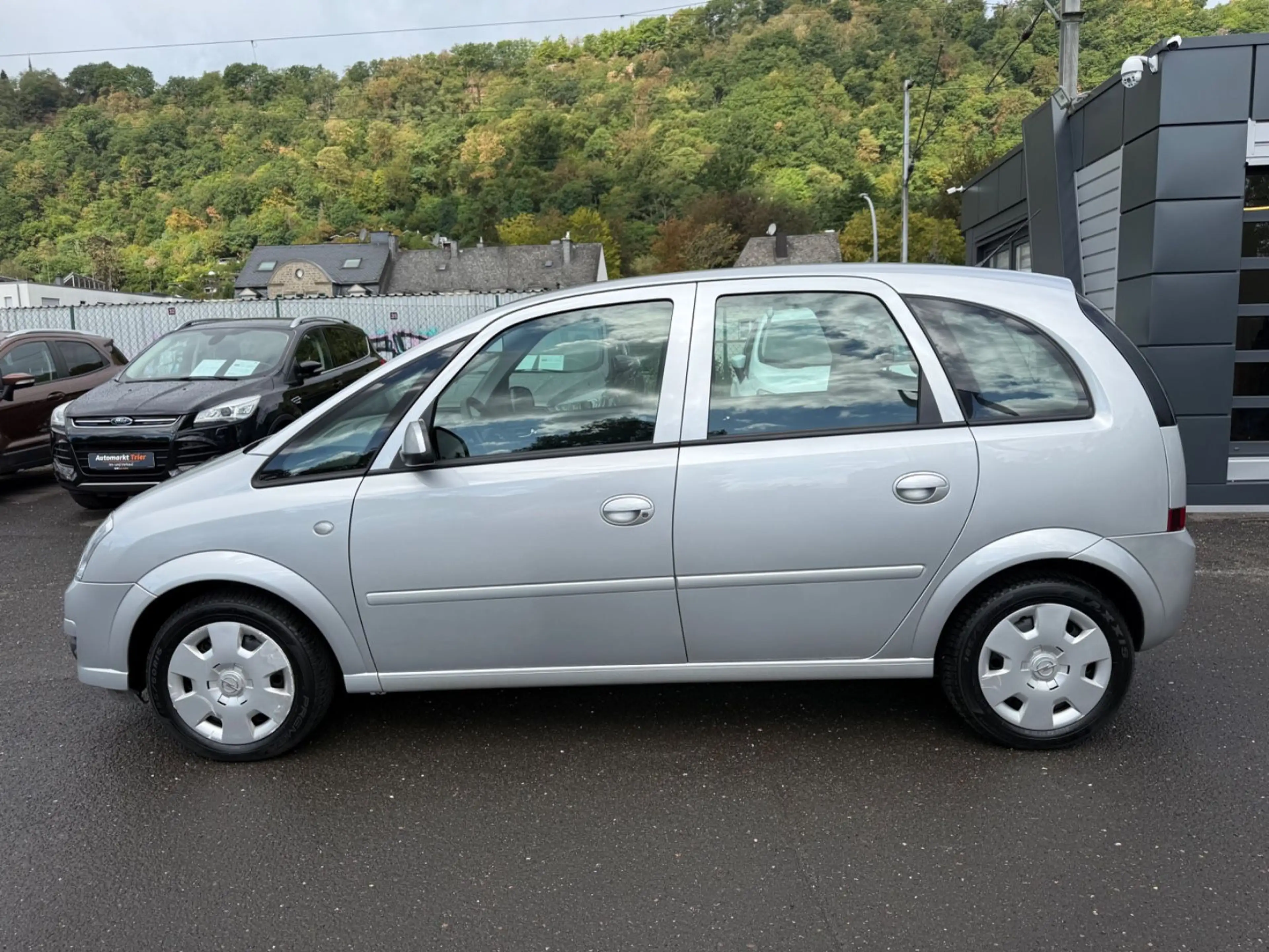 Opel Meriva Edition.Automatik!AHK!Tüv bis 03/2028! — photo 2