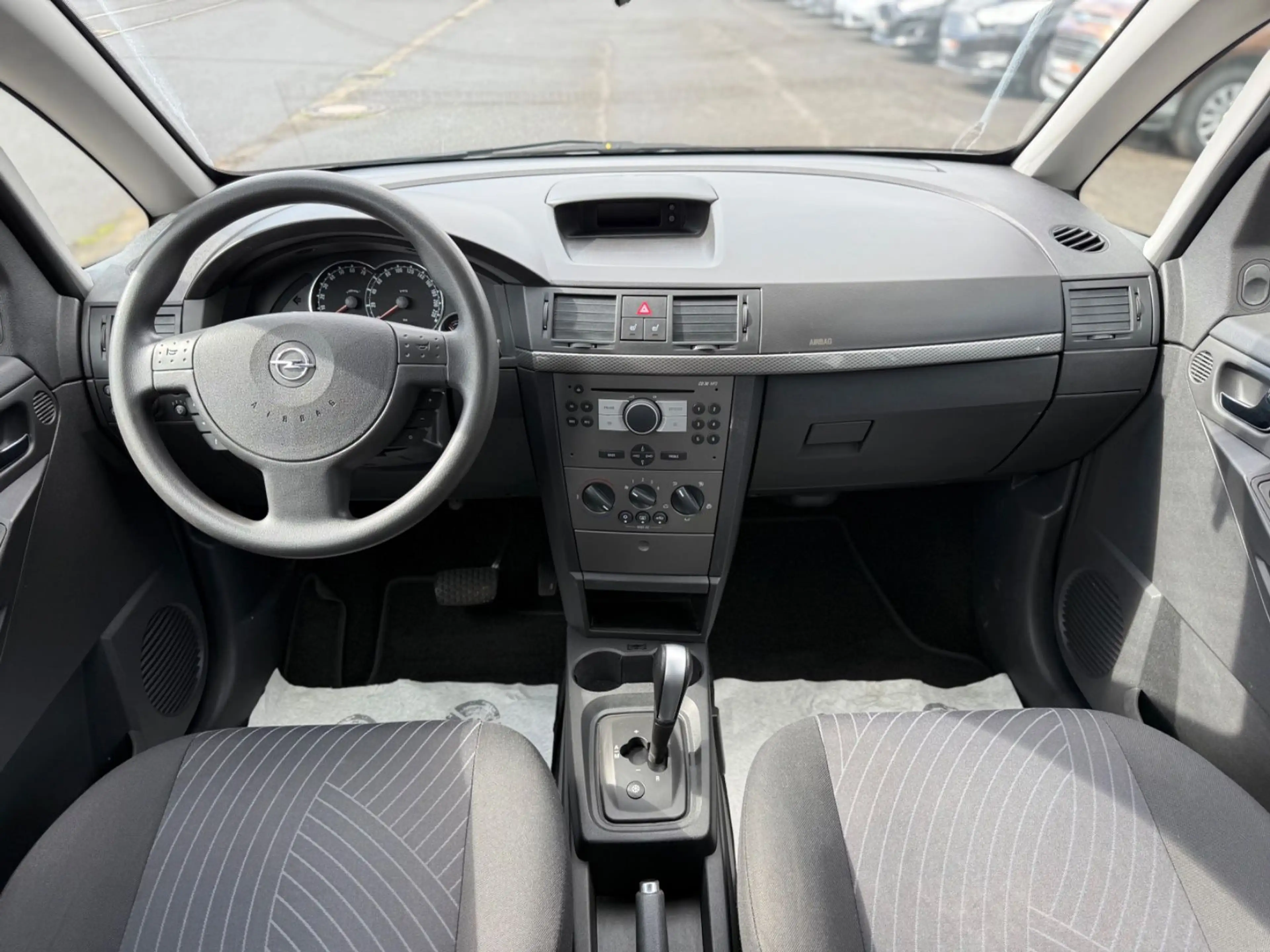 Opel Meriva Edition.Automatik!AHK!Tüv bis 03/2028! — photo 15