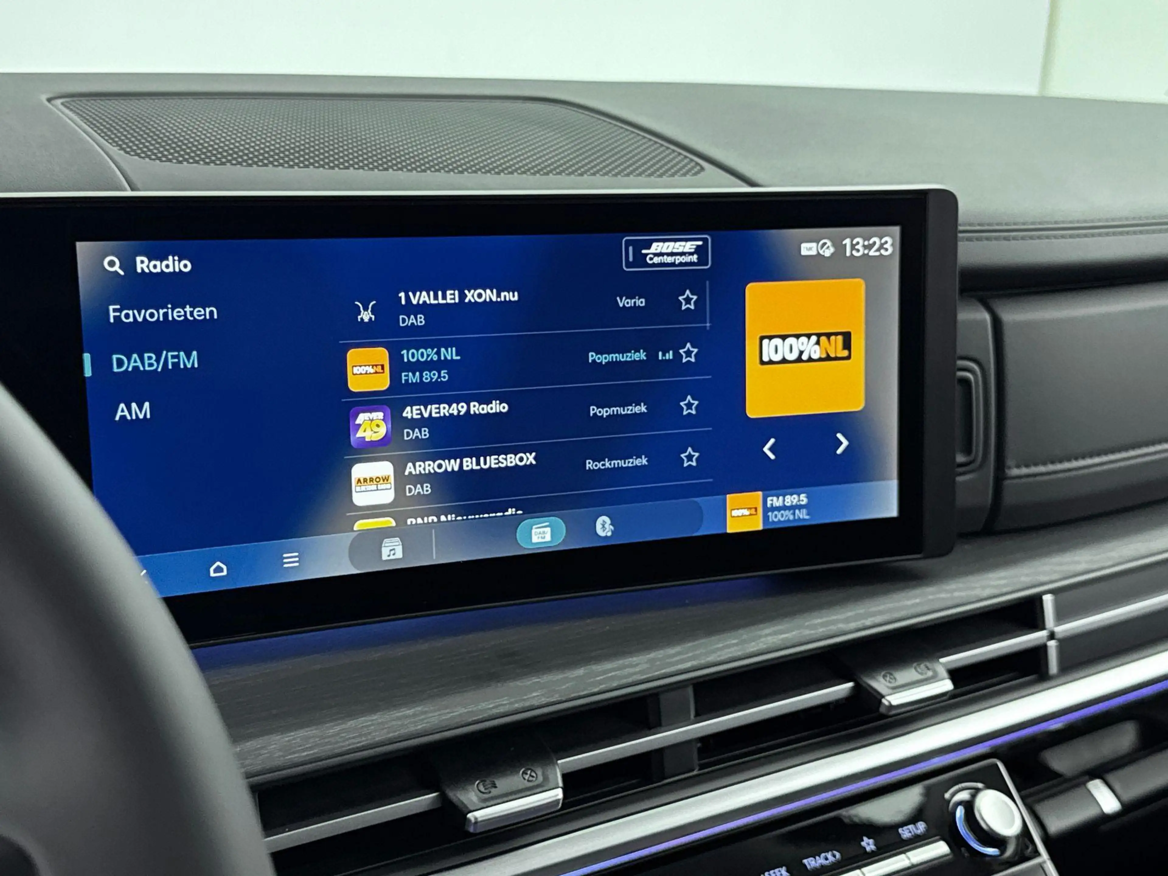 Hyundai SANTA FE 1.6 T-GDI PHEV Premium Plus 4WD 7p | Apple Carplay — photo 7