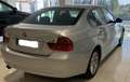 BMW 320 320d Touring - thumbnail 6
