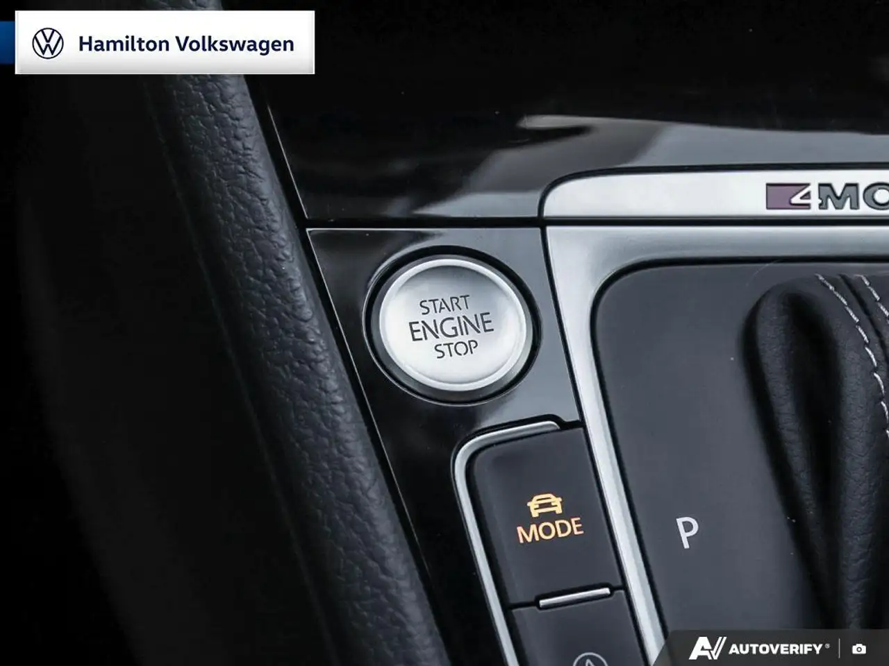 Volkswagen Golf R снимка Volkswagen Golf R
