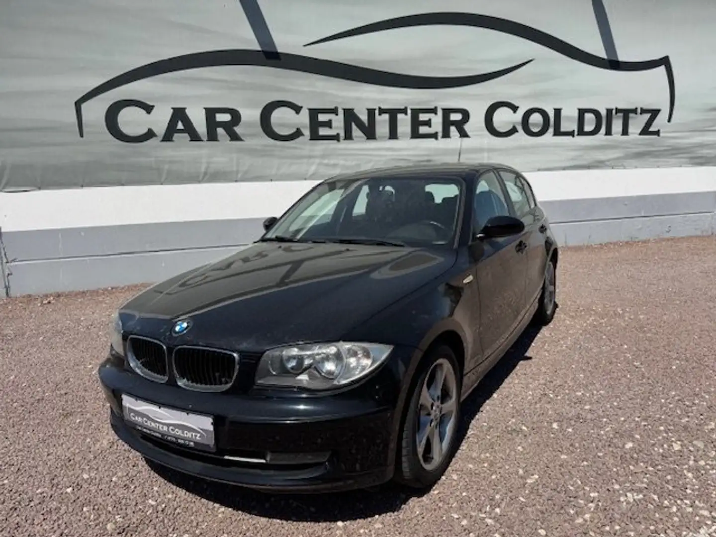 BMW 116 116i*KlimaAut*SHZ*PDC*HU/AU 10.26* Schwarz - 1
