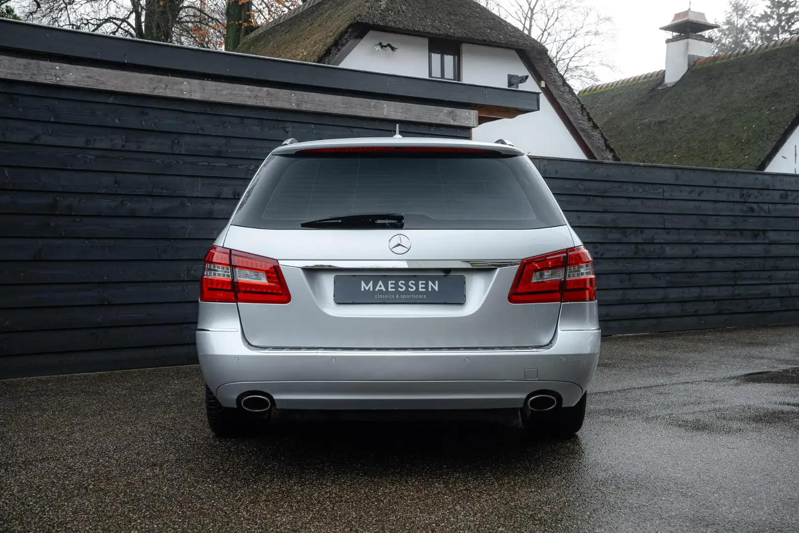 Mercedes-Benz E 350 CGI - 1ste eigenaar - Lage km-stand Plateado - 2