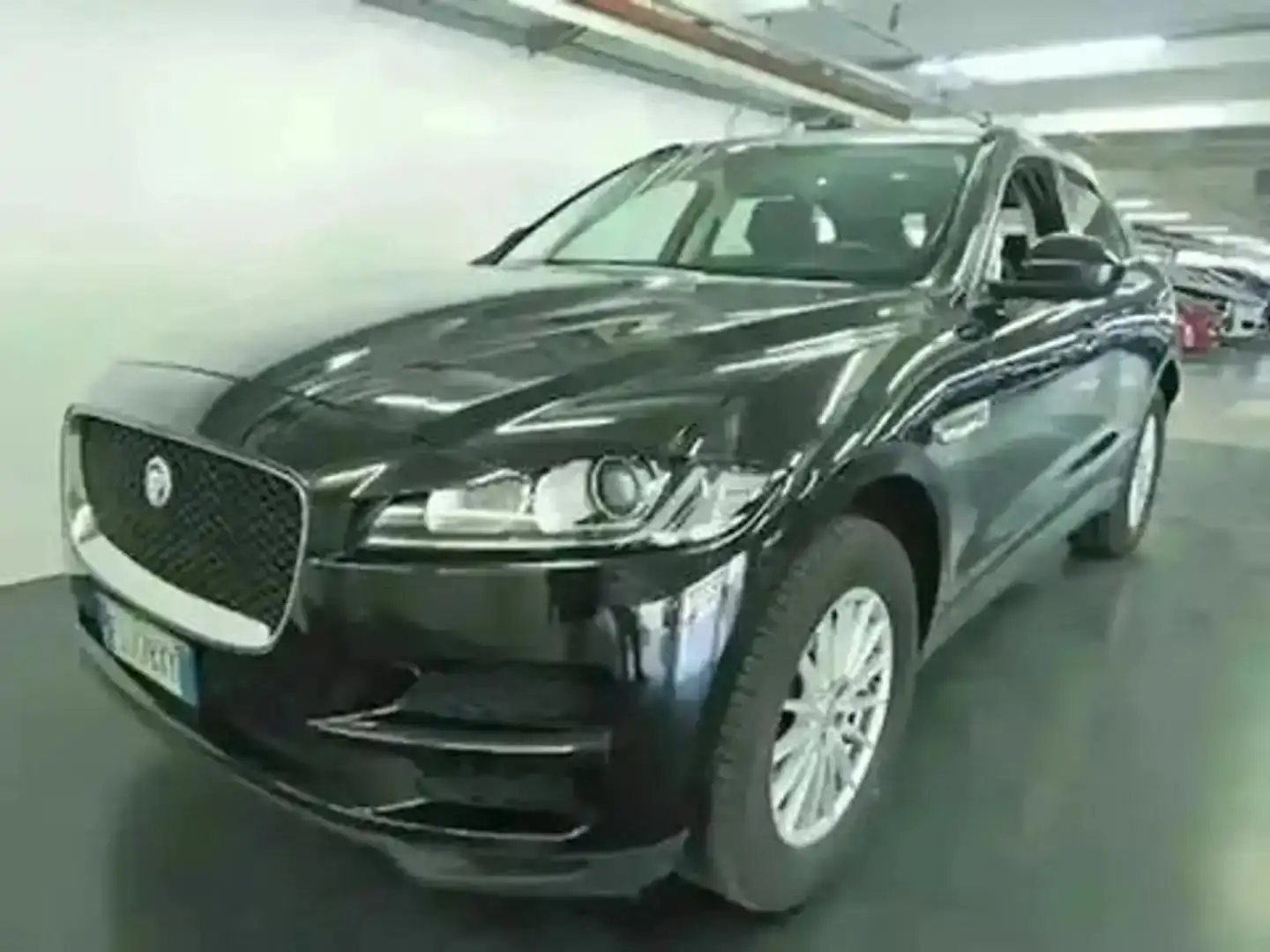 Jaguar F-Pace F-Pace 2.0d i4 Pure awd 180cv  - FL778XY Noir - 2