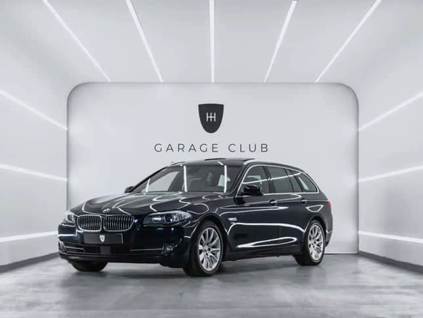 BMW 530 530dA Touring xDrive Bleu - 1