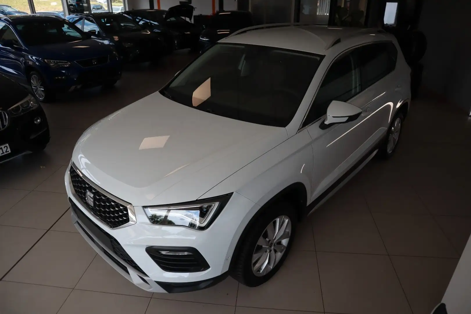SEAT Ateca Xperience/AHK/SHZ/NAVI/FULL LINK/DAB/LED Weiß - 2