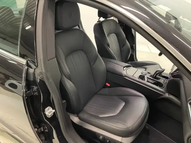 Maserati Ghibli view 8