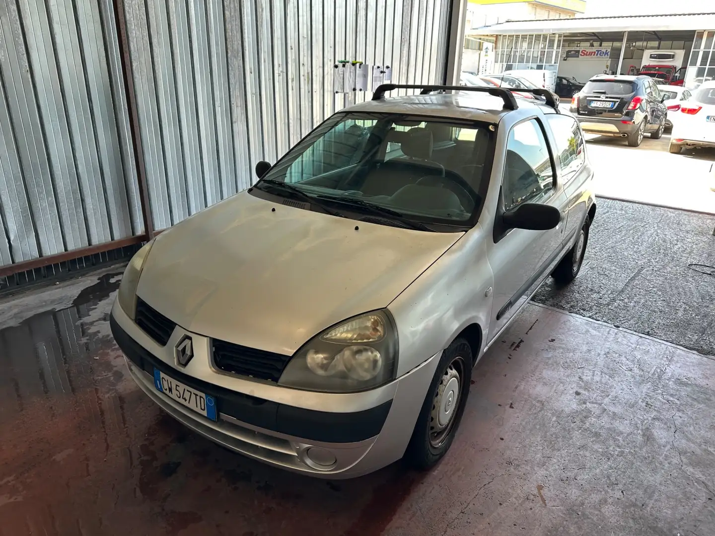 Renault Clio Clio 1.2 16V cat 3 porte SOLO 60 MIL km Grigio - 1