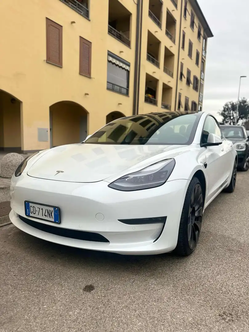 Tesla Model 3 Long Range Performance AWD Bianco - 2