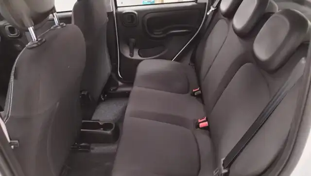 Fiat Panda view 12