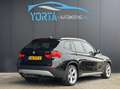 BMW X1 sDrive20i AUTOMAAT*NL AUTO*PANO*TREKHAAK*STOELVERW Zwart - thumbnail 3