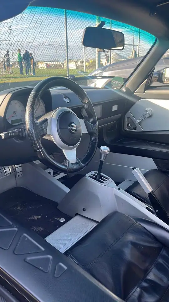 Opel Speedster 2.2, foto 3