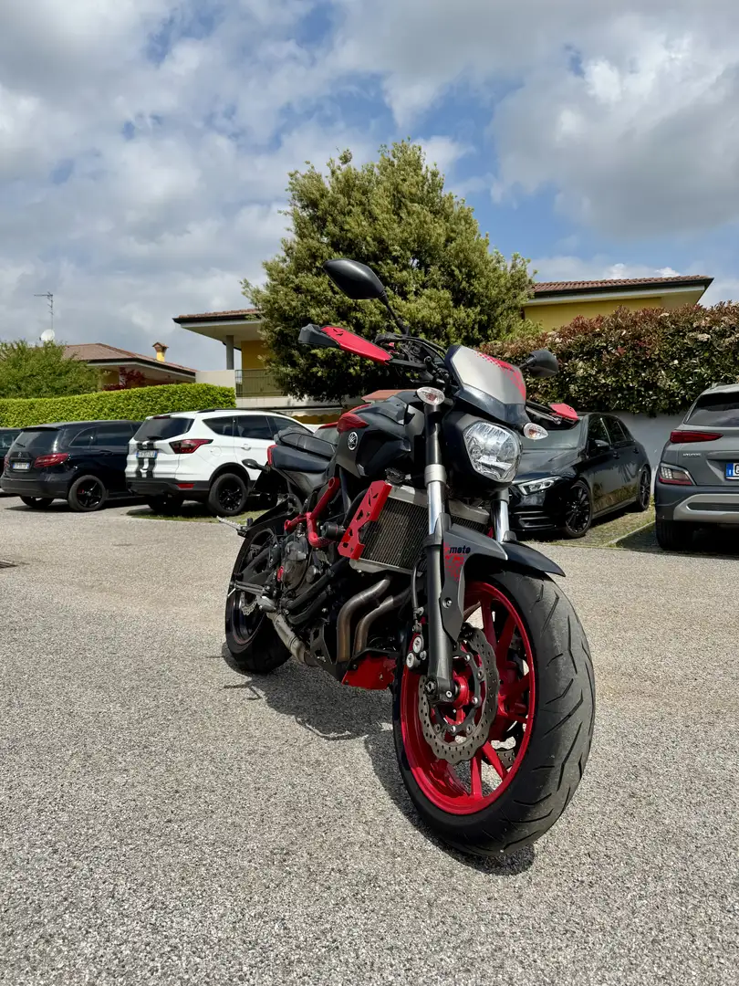 Yamaha MT-07 Moto Cage Červená - 1
