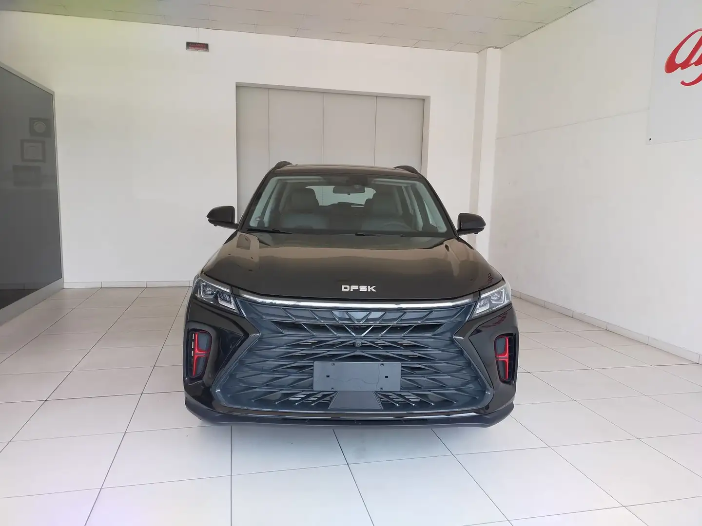 DFSK Fengon 600 Glory 600 1.5 Auto Luxury Nero - 2
