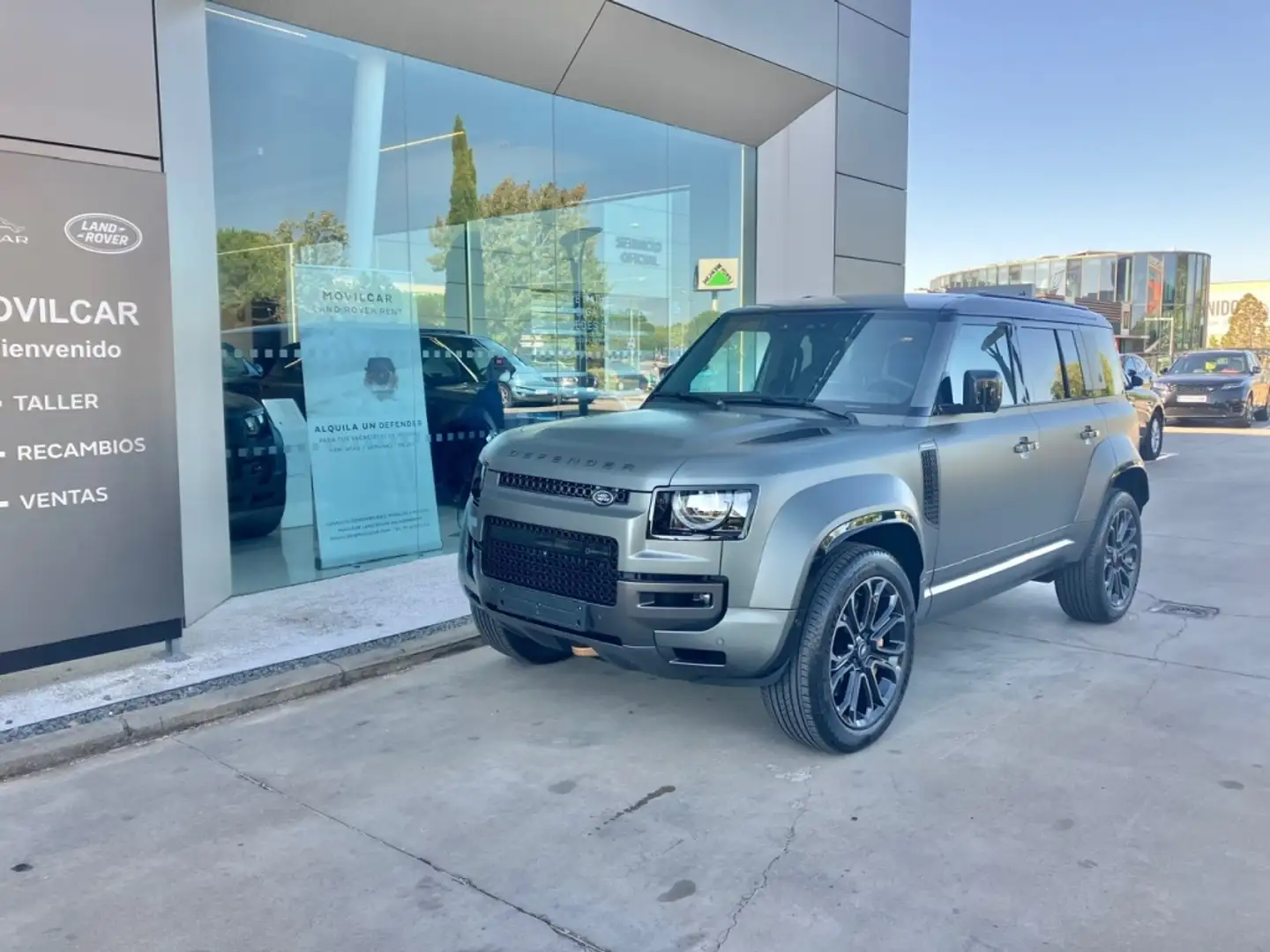 Land Rover Defender 110 4.4 V8 MHEV Octa Edition One AWD Aut. 635 Groen - 1