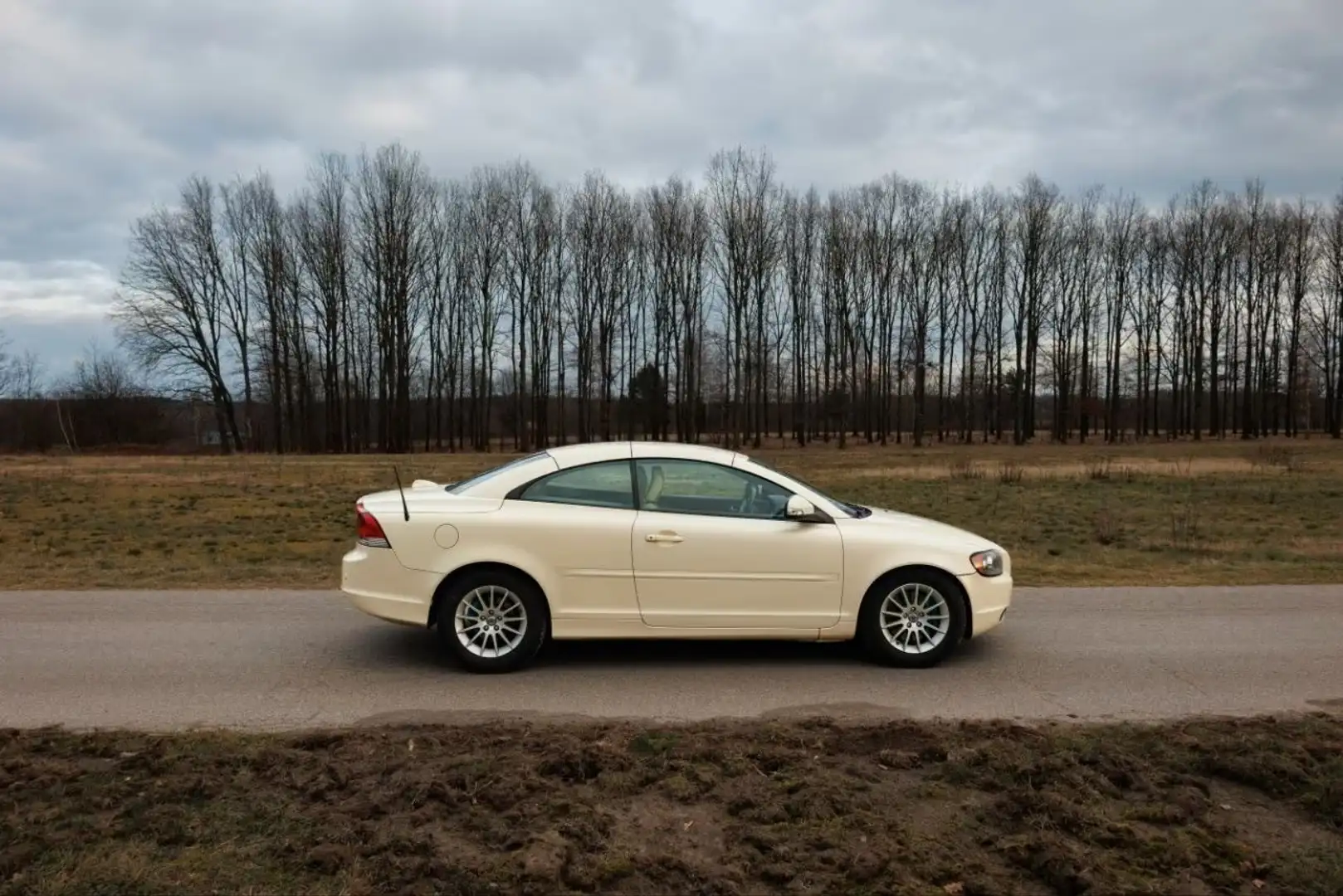 Volvo C70 2.0D Powershift Momentum - 2