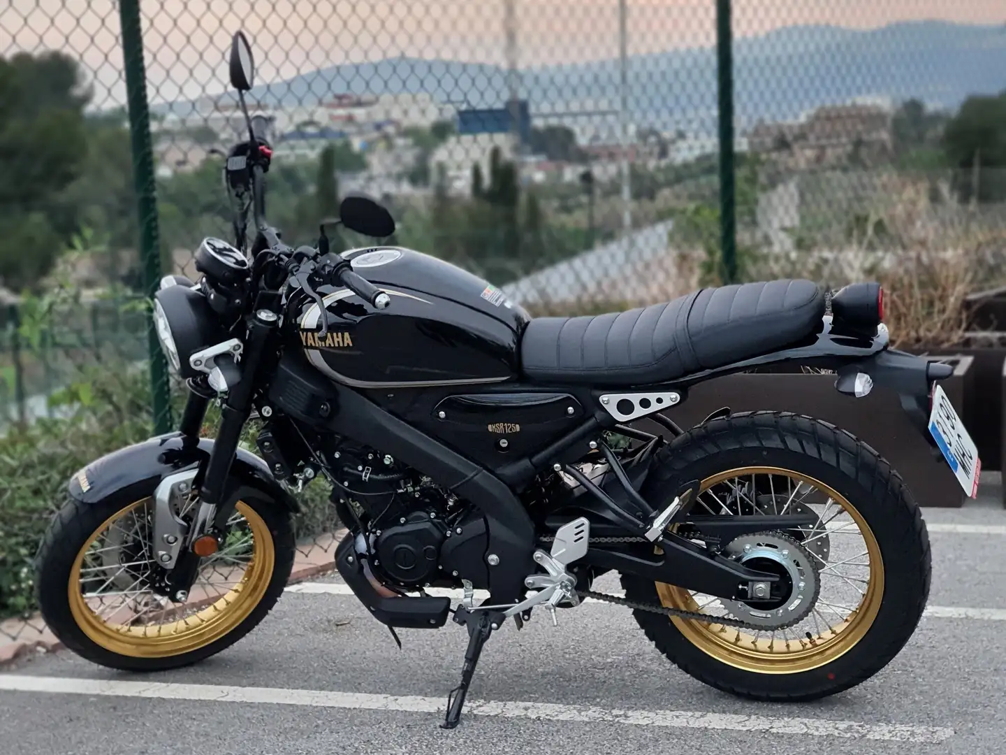 Yamaha XSR 125 legacy black - 1
