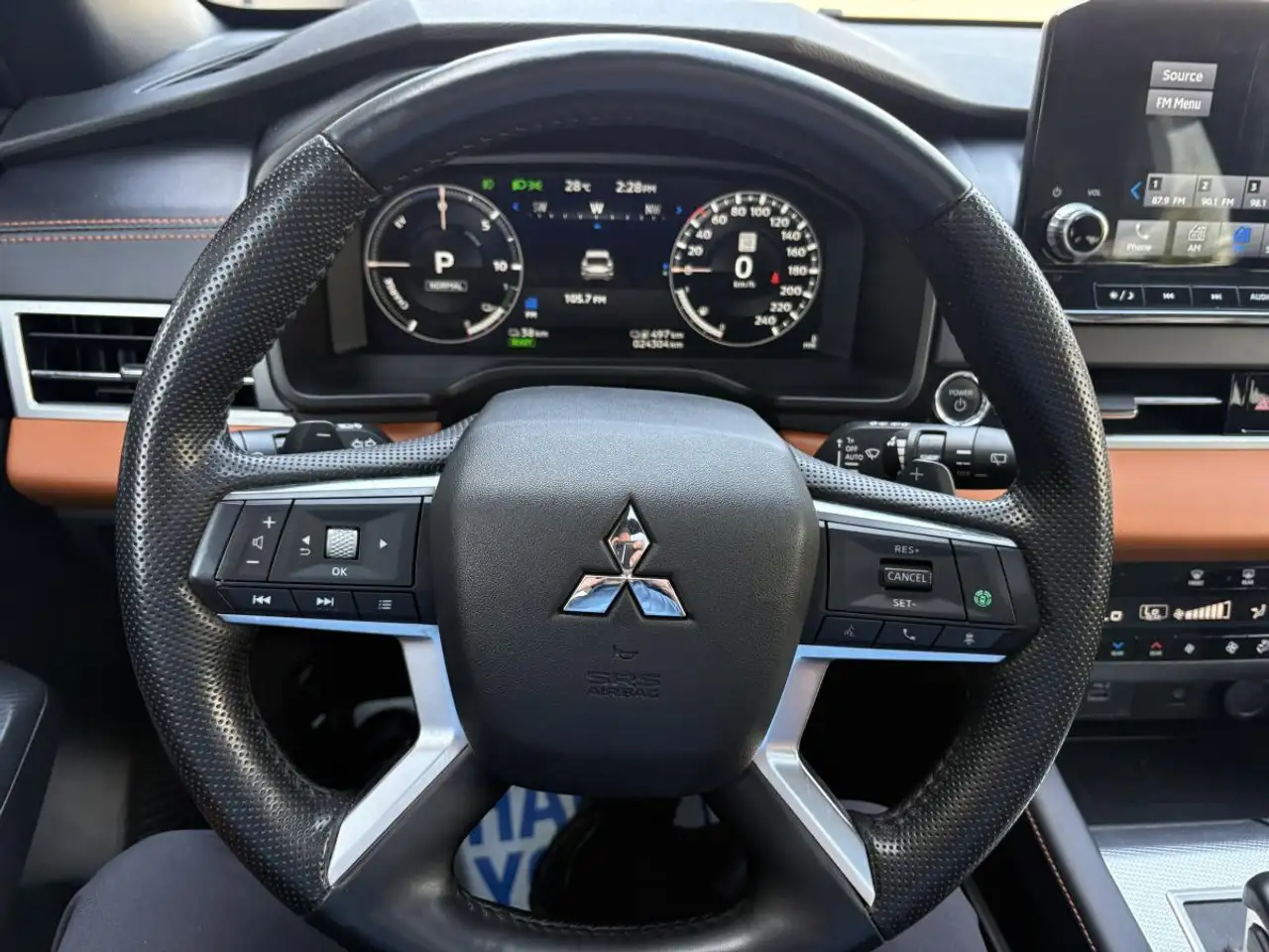 Mitsubishi Outlander снимка Mitsubishi Outlander