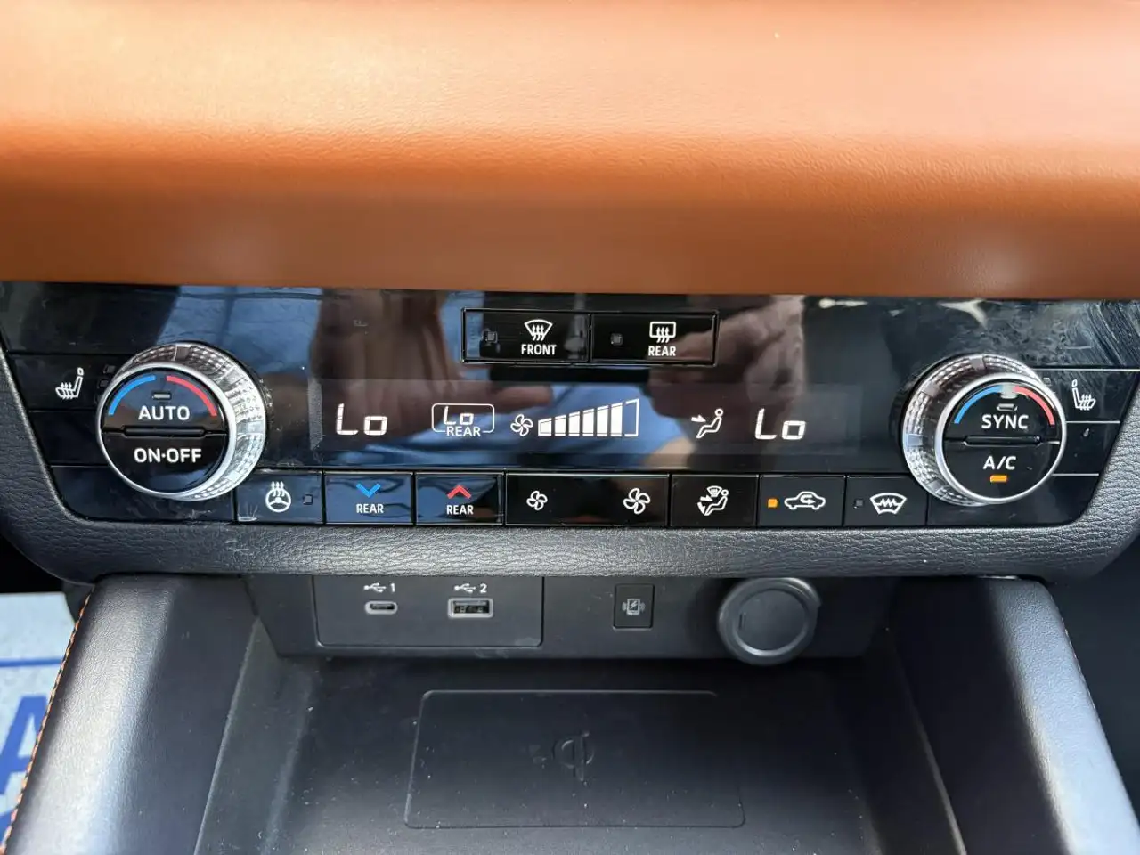 Mitsubishi Outlander снимка Mitsubishi Outlander
