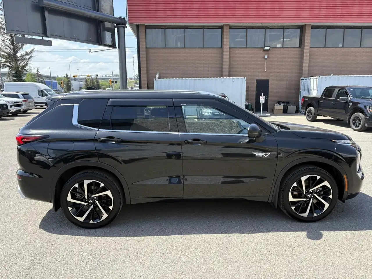 Mitsubishi Outlander снимка Mitsubishi Outlander