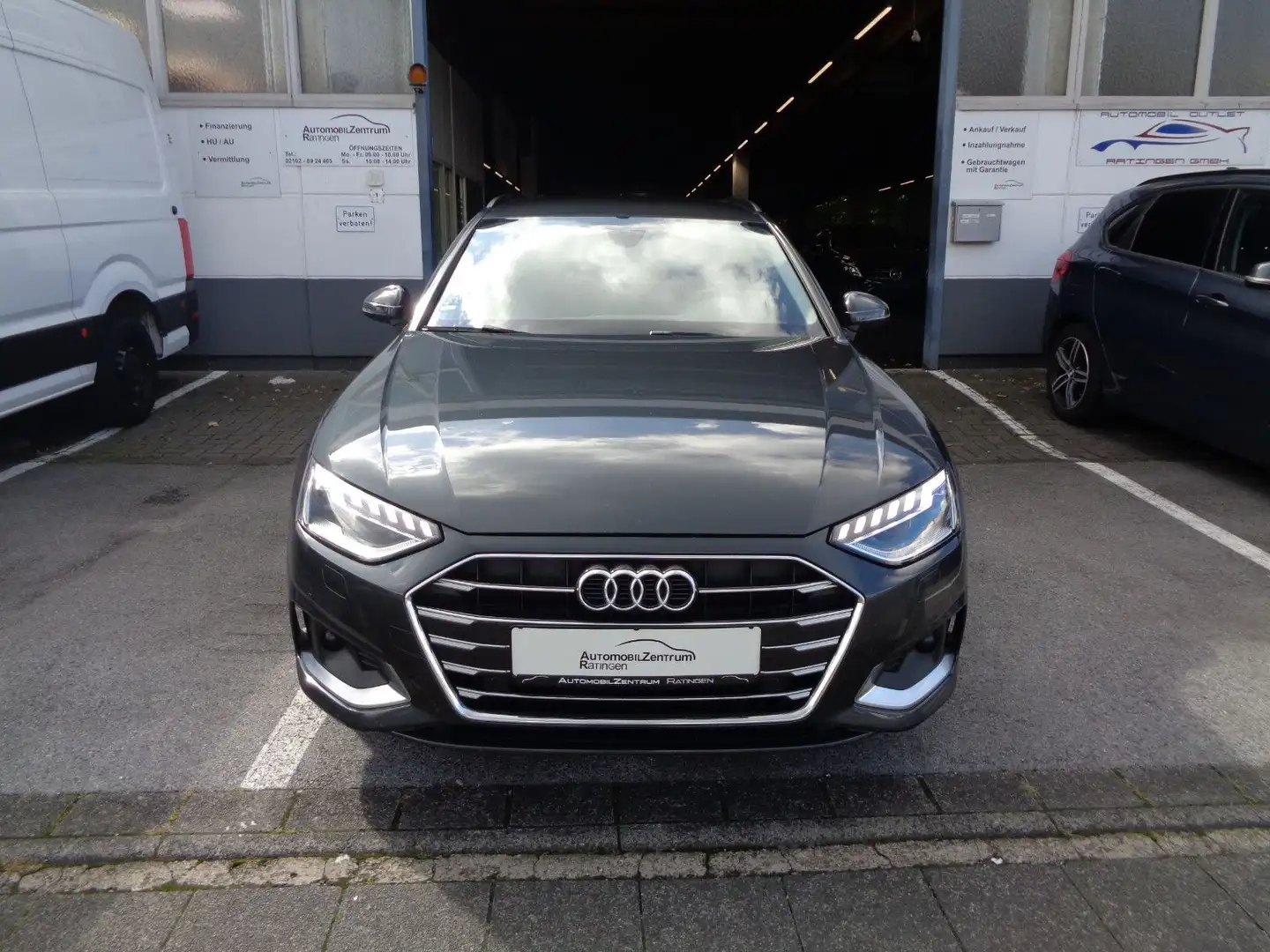 Audi A4 Avant 35 TDI advanced 1.HAND*MATRIX*TOP ZUST* Grau - 2