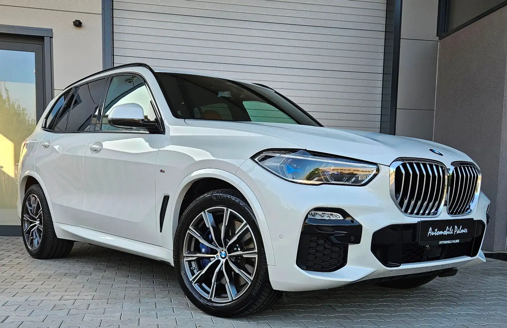 BMW X5 xDrive45e M Sport 1Hand Top Zustand Weiß - 2