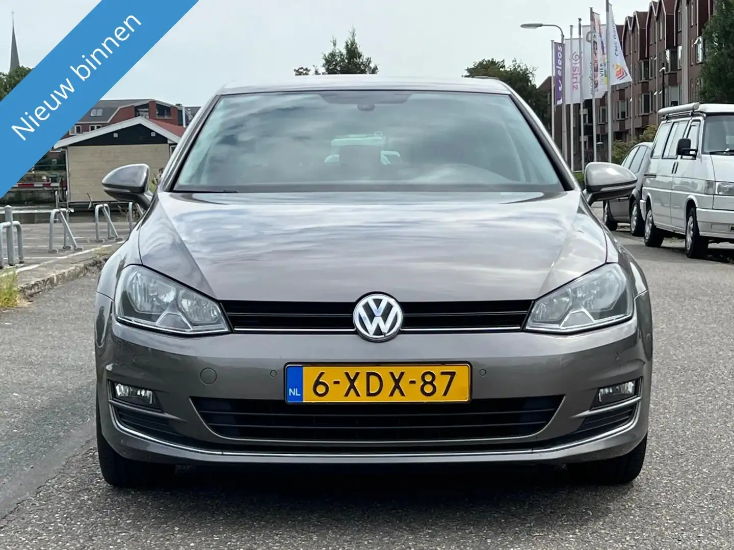 Volkswagen Golf 1.2 TSI Highline CLIMA CRUISE NAVI LEDER PDC Gris - 2