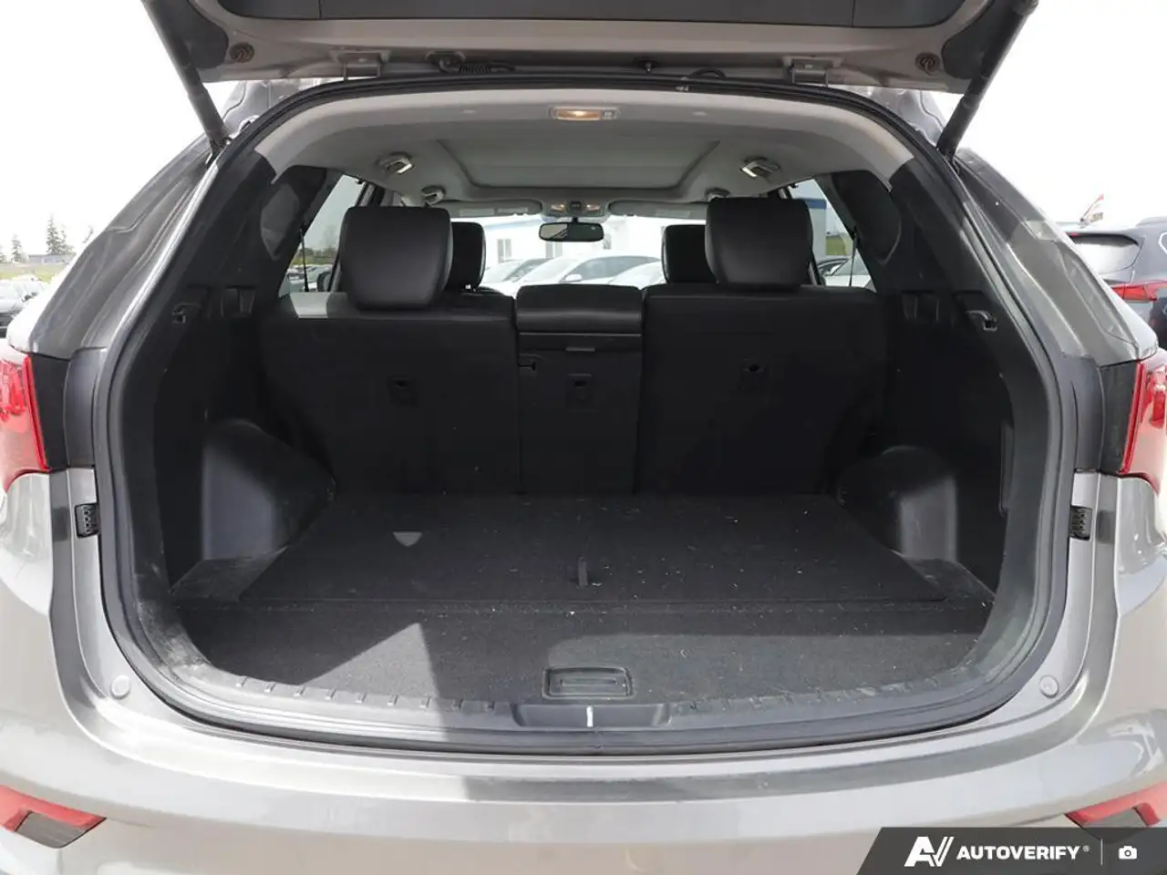 Hyundai SANTA FE снимка Hyundai SANTA FE