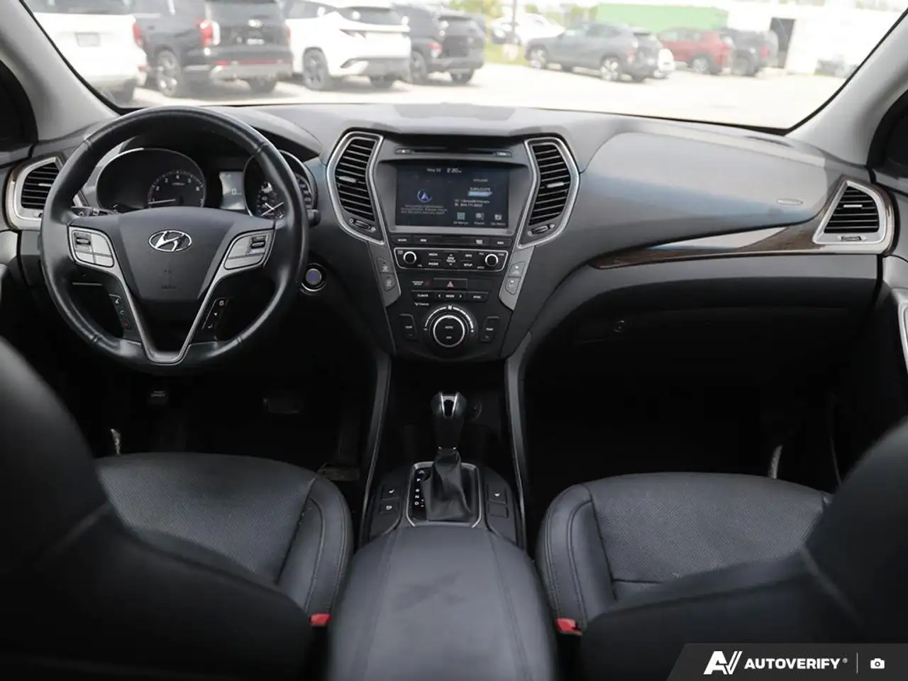 Hyundai SANTA FE снимка Hyundai SANTA FE