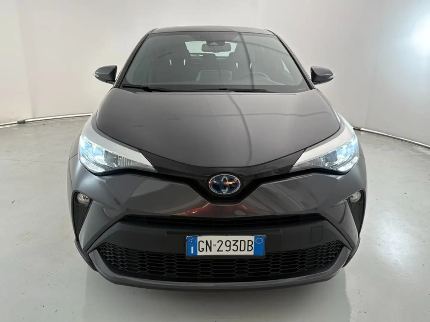 Toyota C-HR 1.8 Hybrid Active Grigio - 2