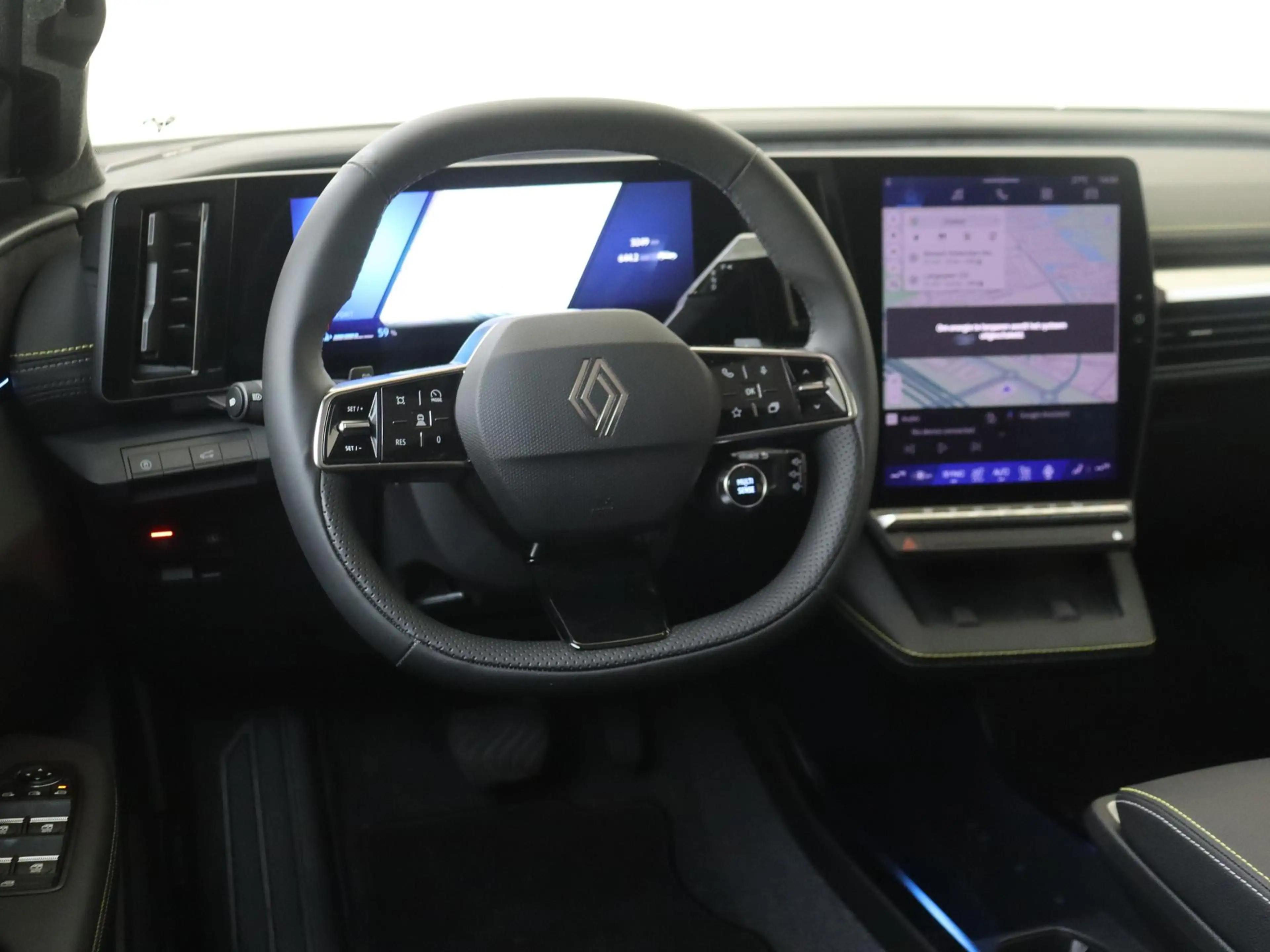 Renault Scenic E-Tech EV87 long range iconic | Two-tone Blanc Nac — photo 10