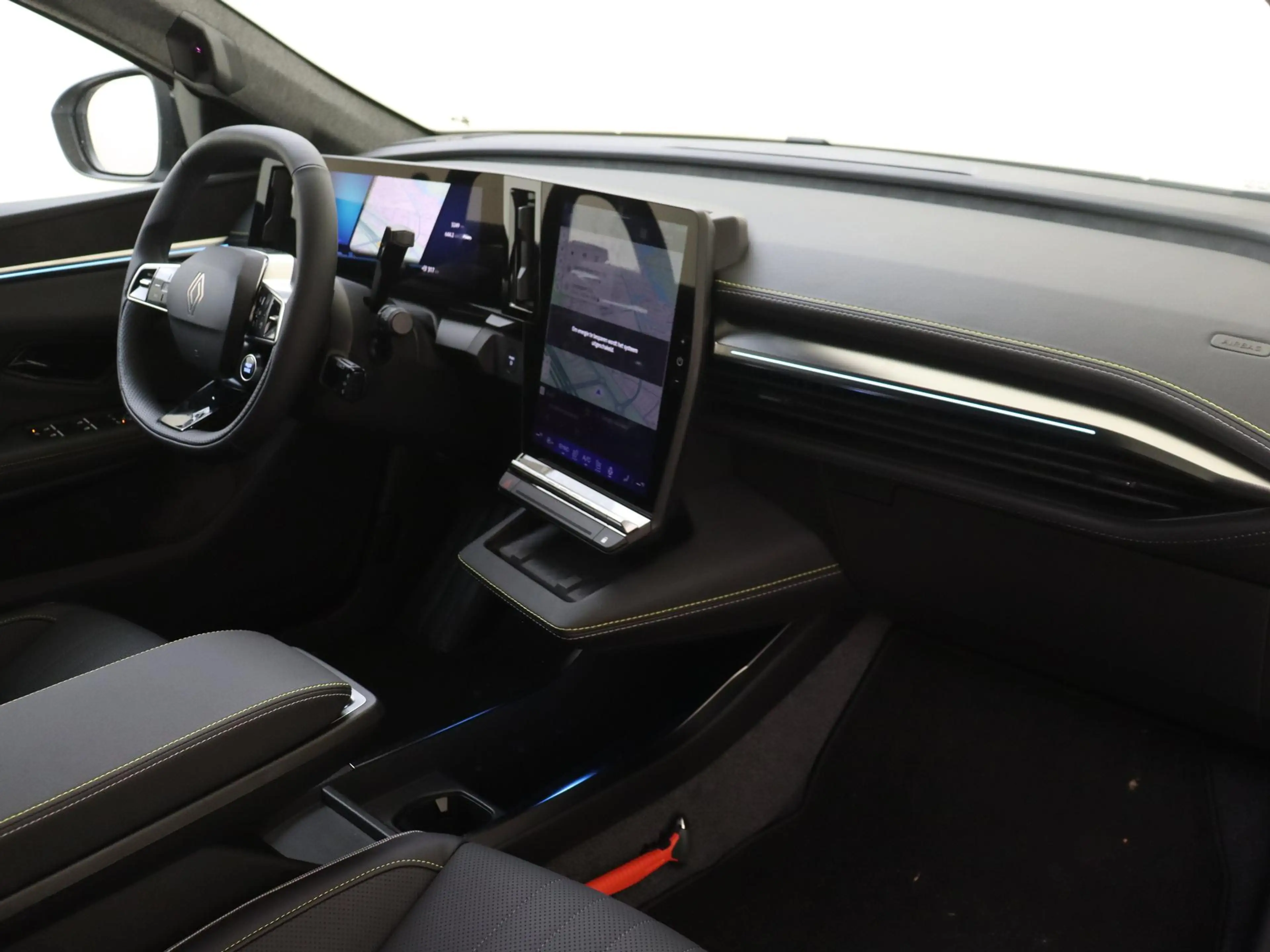 Renault Scenic E-Tech EV87 long range iconic | Two-tone Blanc Nac — photo 5