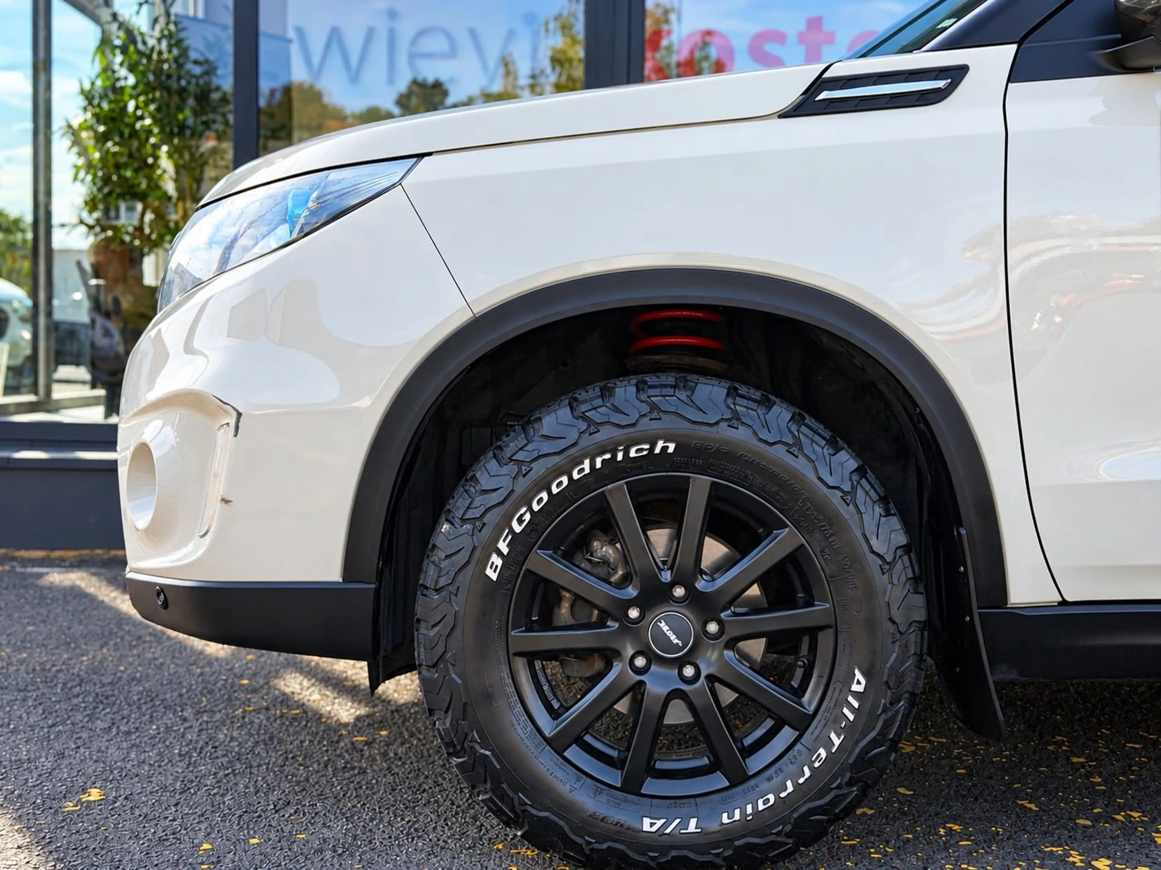 Suzuki Vitara 1.6 Comfort 4x4 ALLGRIP*Offroad Umbau*AHK — photo 4