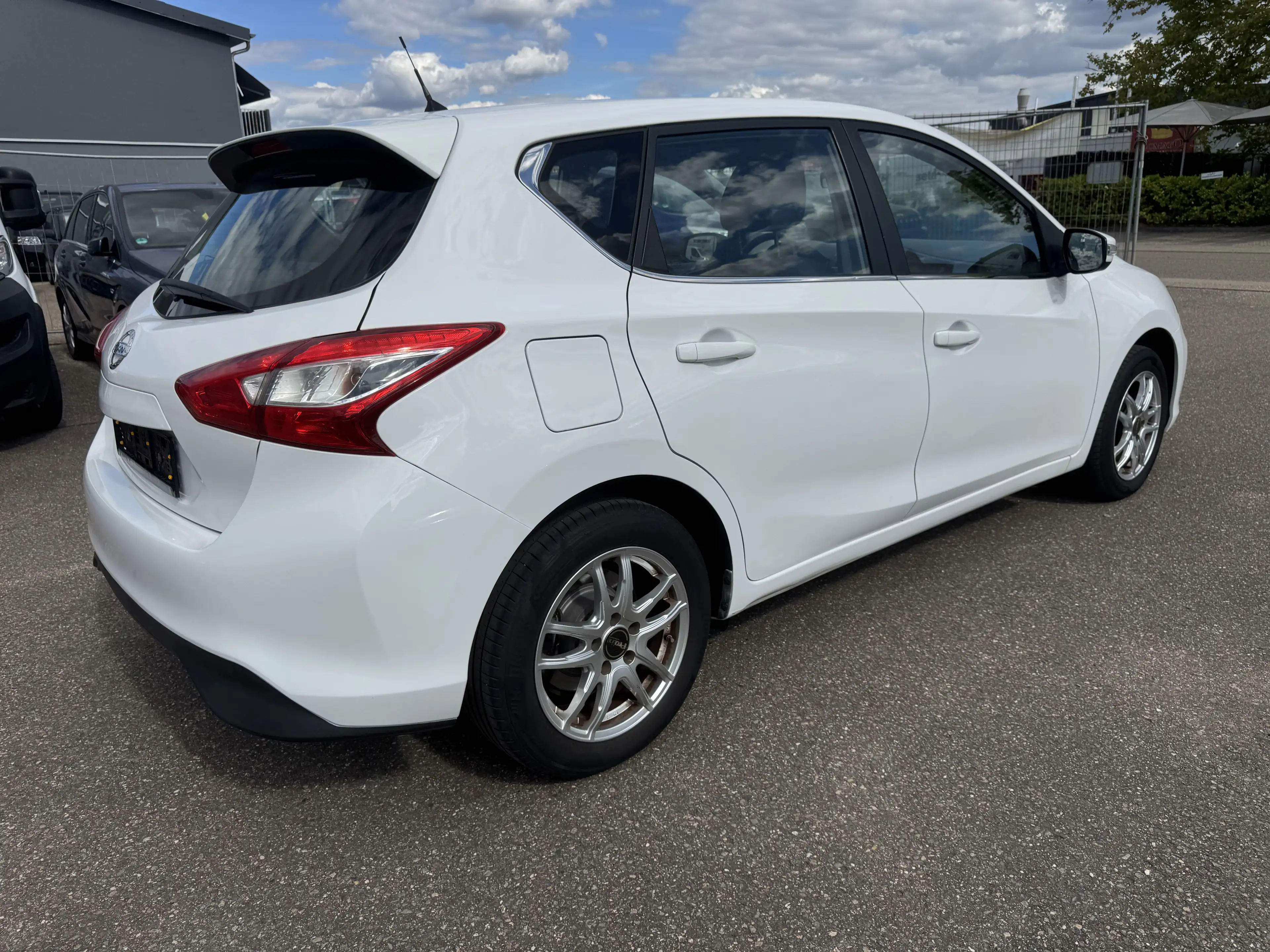Nissan Pulsar Visia. TÜV Neue- Neue inspektion — photo 4