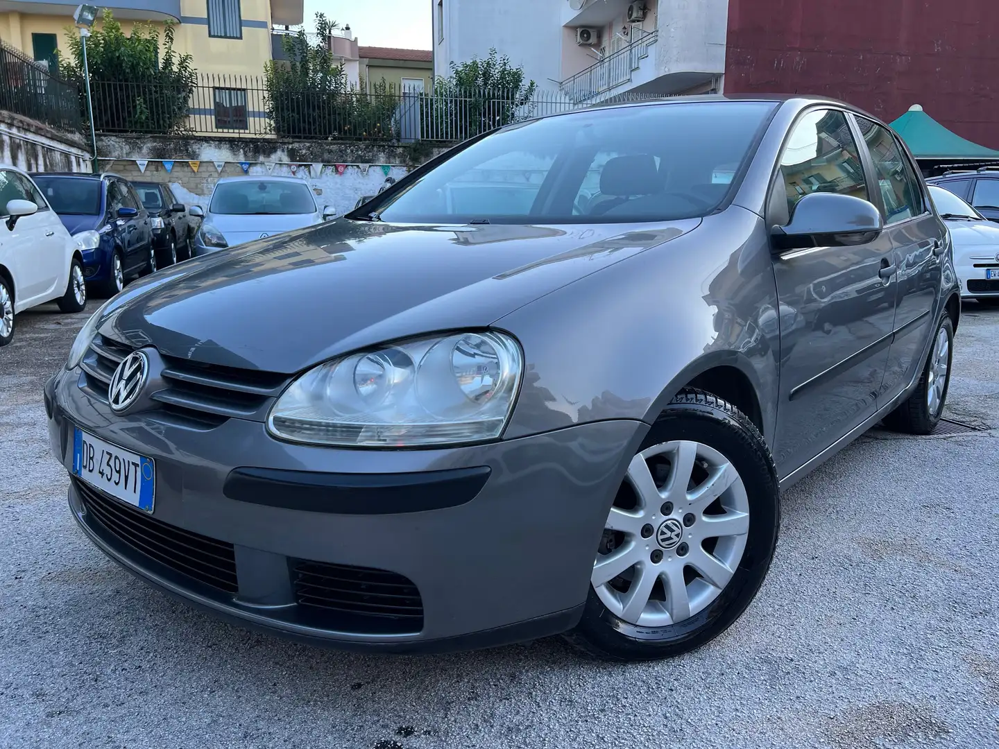Volkswagen Golf Golf V 5p 1.9 tdi Sportline Grau - 1