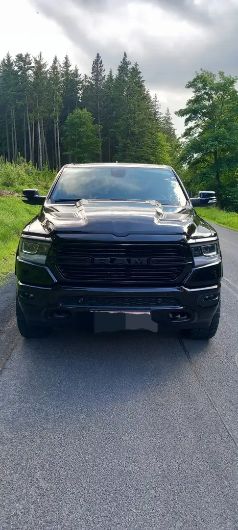 Dodge RAM Laramie Schwarz - 1