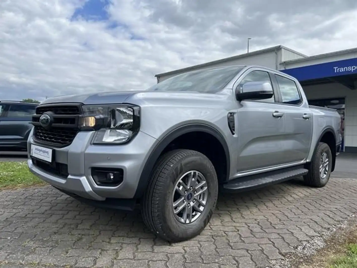 Ford Ranger XLT 4x4 DoKa AHK APP ACC KAMERA Silber - 1